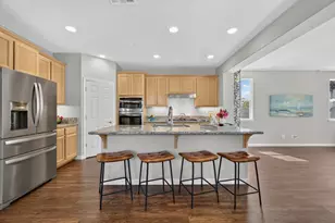 10070 Red Tail Hawk Way, Sacramento, CA 95829 - Photo 19