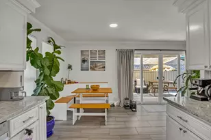 705 Roundtree Ct, Sacramento, CA 95831 - Photo 21