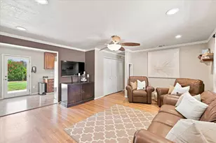 8491 Wade Ct, Orangevale, CA 95662 - Photo 3