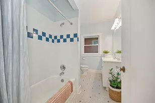 2400 Marshall Way, Sacramento, CA 95818 - Photo 29