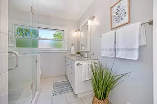 2400 Marshall Way, Sacramento, CA 95818 - Photo 35