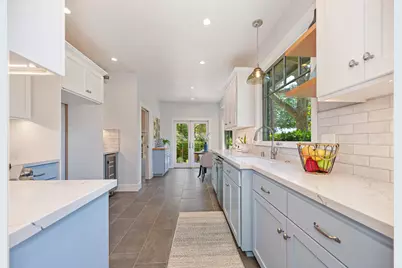 2400 Marshall Way, Sacramento, CA 95818 - Photo 23