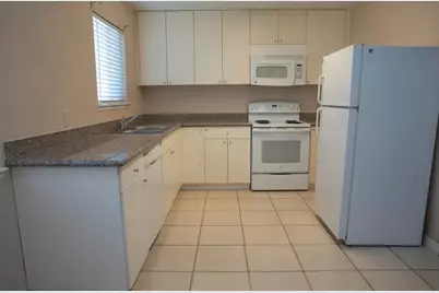 136 S 6th Ave #102, Oakdale, CA 95361 - Photo 13