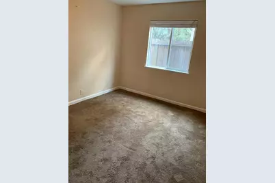 136 S 6th Ave #102, Oakdale, CA 95361 - Photo 5