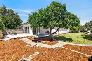 1056 Entrada Rd, Sacramento, CA 95864 - Photo 29