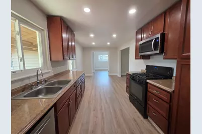 10237 Coloma Road, Rancho Cordova, CA 95670 - Photo 9