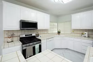 3200 Brookstone Dr, Turlock, CA 95382 - Photo 11
