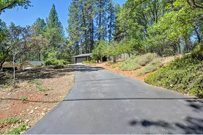 15798 Tippy Way, Grass Valley, CA 95949 - Photo 3