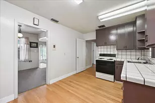 4620 22nd St, Sacramento, CA 95822 - Photo 9