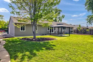 6942 S Land Park Dr, Sacramento, CA 95831 - Photo 27