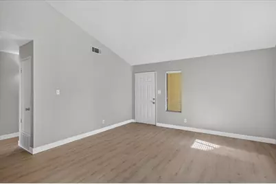 1311 W Century Boulevard #27, Lodi, CA 95242 - Photo 11