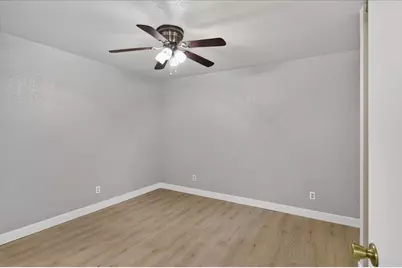 1311 W Century Boulevard #27, Lodi, CA 95242 - Photo 29