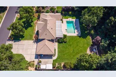 3980 Little Creek Court, Granite Bay, CA 95661 - Photo 5