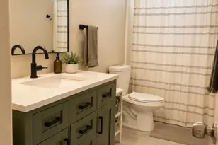 2113 Yarnell Way, Elk Grove, CA 95758 - Photo 9