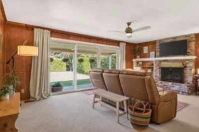 5860 Annrud Way, Sacramento, CA 95822 - Photo 31