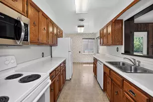 7 Winifred Ct, Woodland, CA 95695 - Photo 11