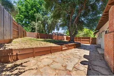 8505 Hayden Way, Fair Oaks, CA 95628 - Photo 35
