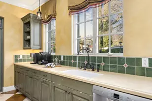 1210 Arden Hills Ln, Sacramento, CA 95864 - Photo 21