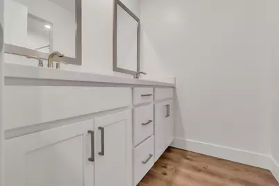 7841 Delta Shores Circle N, Sacramento, CA 95832 - Photo 21