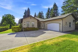 3422 Marshall Ave, Carmichael, CA 95608 - Photo 3