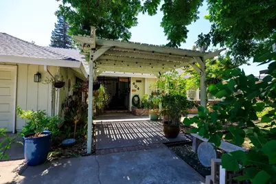 404 W Rumble Road, Modesto, CA 95350 - Photo 9