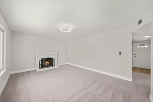 5913 Brett Dr, Sacramento, CA 95842 - Photo 9