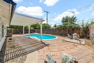 5913 Brett Dr, Sacramento, CA 95842 - Photo 33