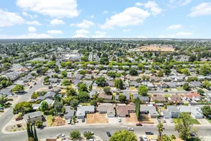 5913 Brett Dr, Sacramento, CA 95842 - Photo 49