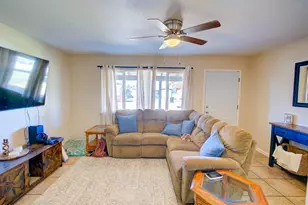 567 E St, Waterford, CA 95386 - Photo 9
