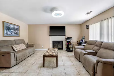 216 Barros St, Patterson, CA 95363 - Photo 3