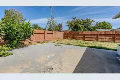 1601 Carnation Court, Modesto, CA 95355 - Photo 19