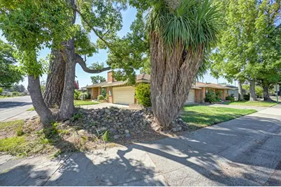310 Bello Rio Way, Sacramento, CA 95831 - Photo 35