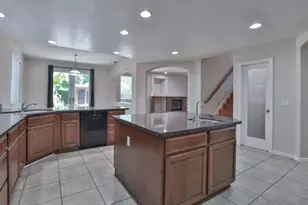 3373 Marina Cove Cir, Elk Grove, CA 95758 - Photo 7