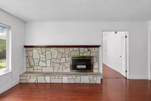 5000 Crestview Dr, Carmichael, CA 95608 - Photo 13