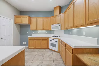 10947 Cliffside Drive, Stockton, CA 95209 - Photo 11
