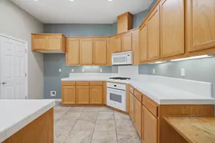 10947 Cliffside Dr, Stockton, CA 95209 - Photo 11