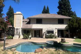 2208 Newcastle Gap Dr, Rancho Cordova, CA 95670 - Photo 7