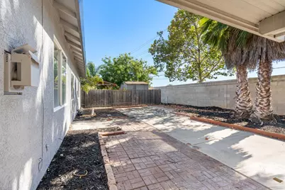 9760 Onyx Park Place, Elk Grove, CA 95624 - Photo 43