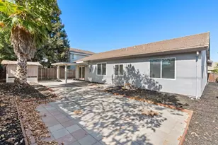 9760 Onyx Park Pl, Elk Grove, CA 95624 - Photo 45