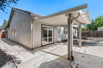 9760 Onyx Park Place, Elk Grove, CA 95624 - Photo 47