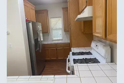 8885 Brecon Way, Elk Grove, CA 95624 - Photo 7
