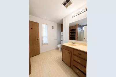 N George Washington Boulevard #6, Yuba City, CA 95993 - Photo 9