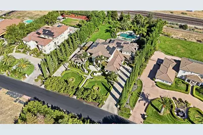 8324 Waterwell Way, Tracy, CA 95304 - Photo 89