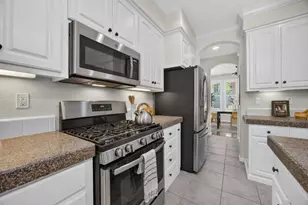 5 Nathan Ct, Sacramento, CA 95835 - Photo 9