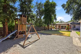 832 L St, Davis, CA 95616 - Photo 27