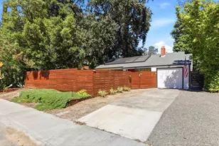 832 L St, Davis, CA 95616 - Photo 1