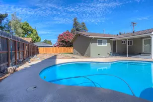 2300 E Hawkeye Ave, Turlock, CA 95380 - Photo 25