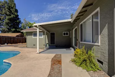 2300 E Hawkeye Avenue, Turlock, CA 95380 - Photo 23