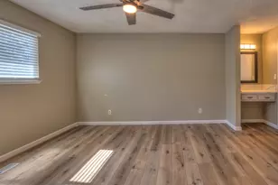 2300 E Hawkeye Ave, Turlock, CA 95380 - Photo 19
