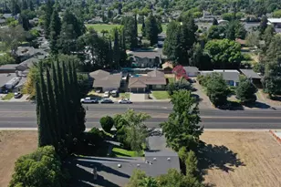 2300 E Hawkeye Ave, Turlock, CA 95380 - Photo 31